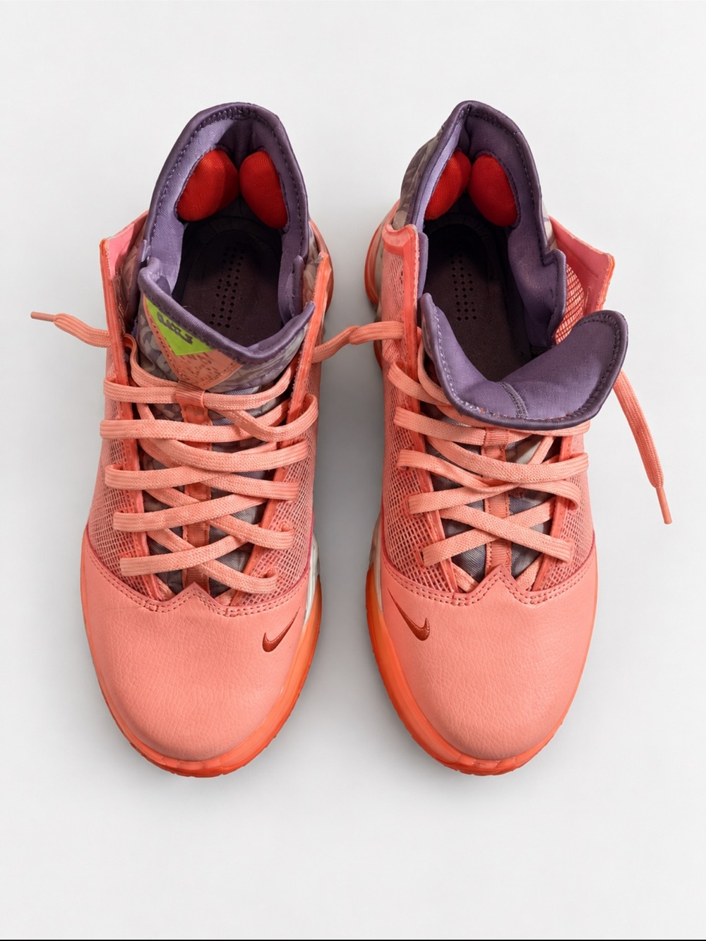Nike Men’s Coral and Purple Athletic Sneakers